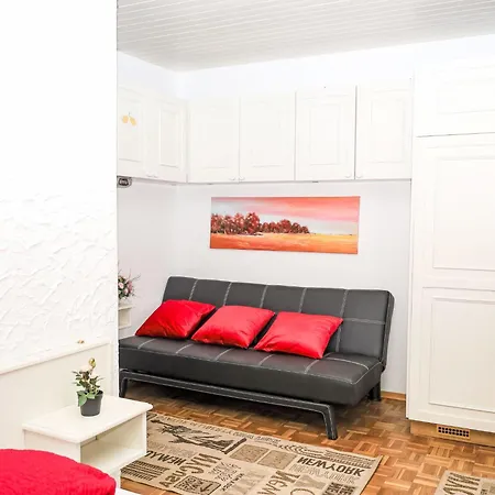 Seeblick 2 By Interhome Velden am Wörthersee